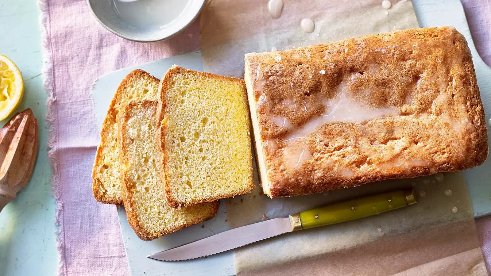 Easy lemon drizzle cake